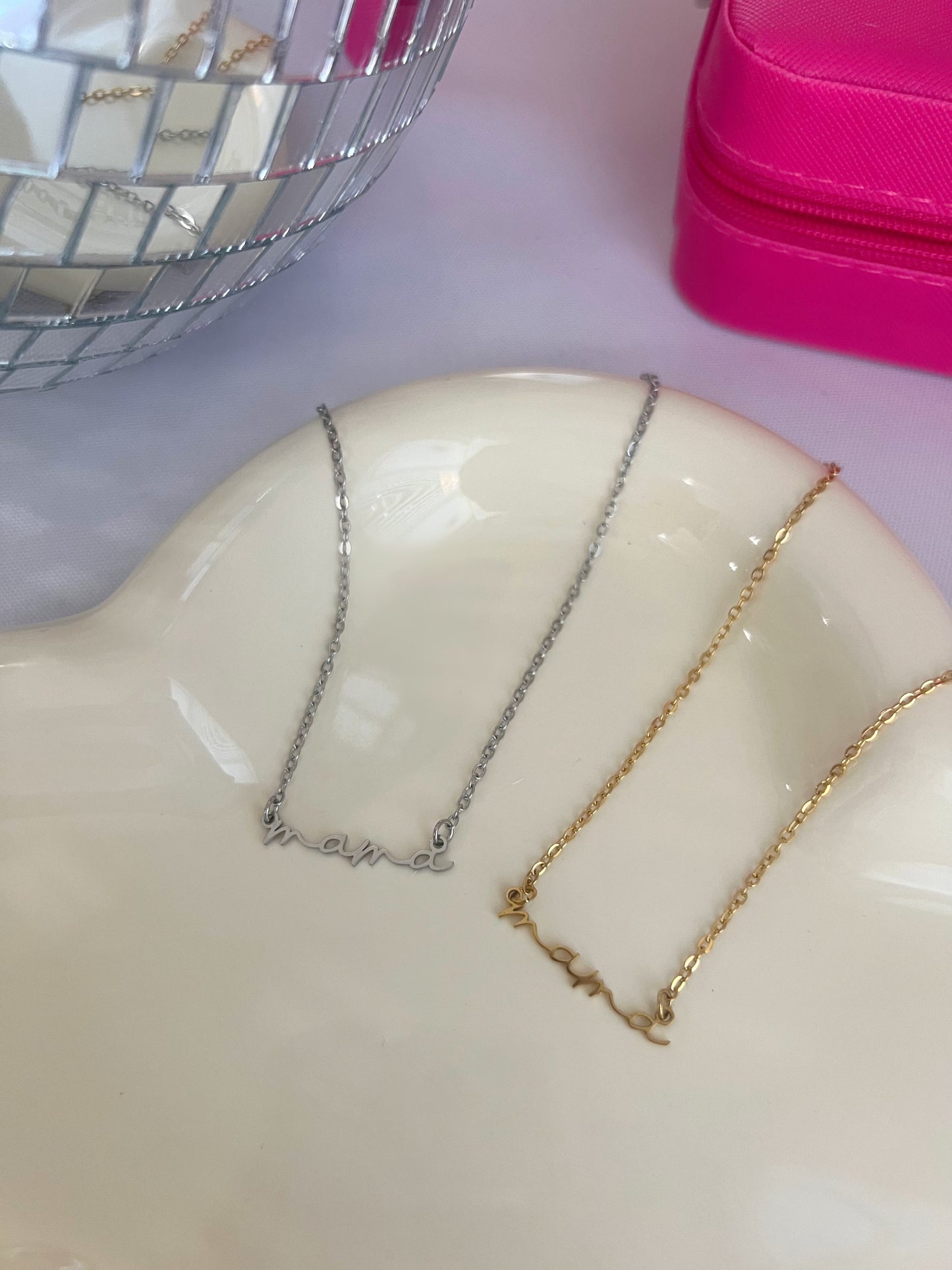 mama cursive Necklace