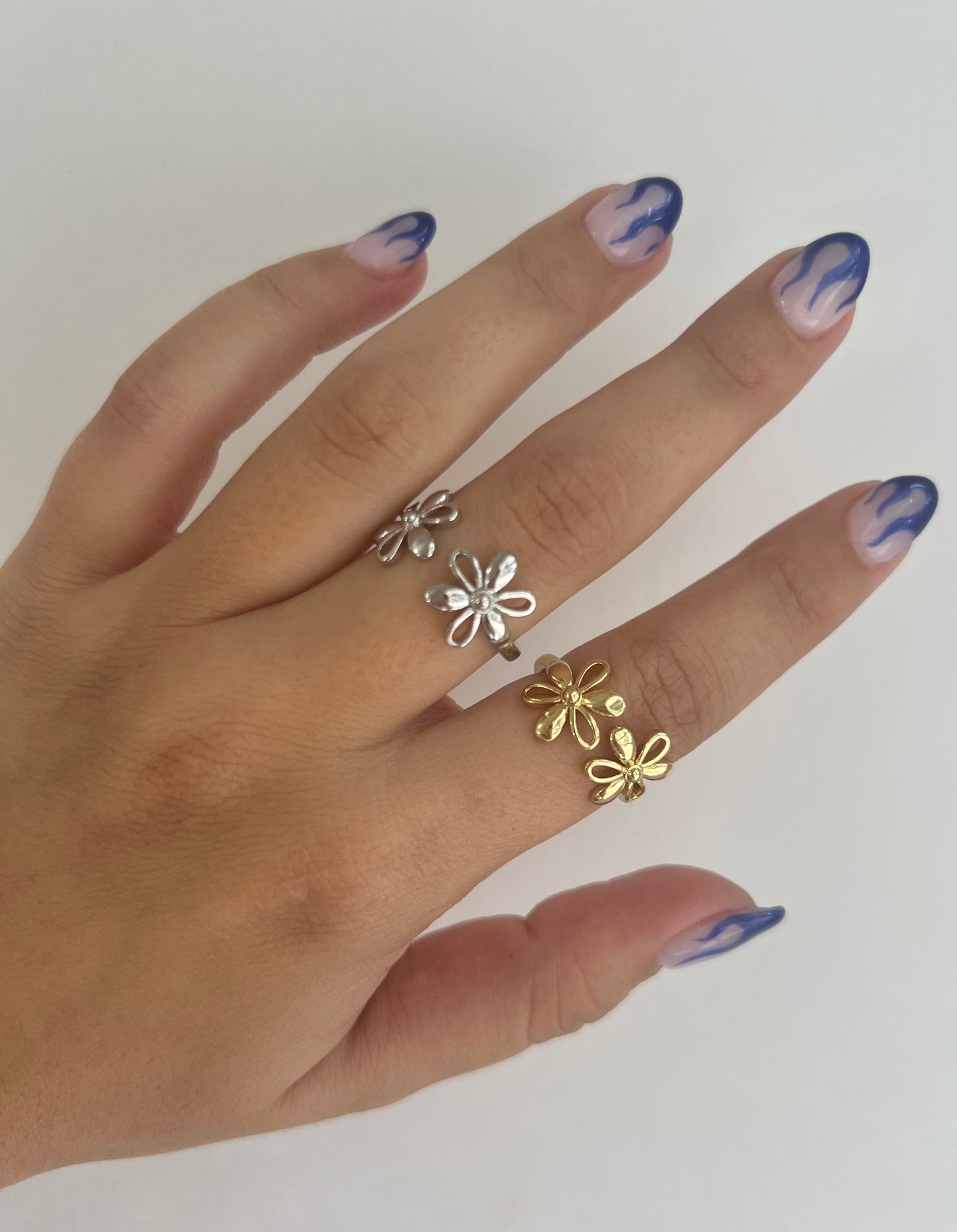 Lily Ring