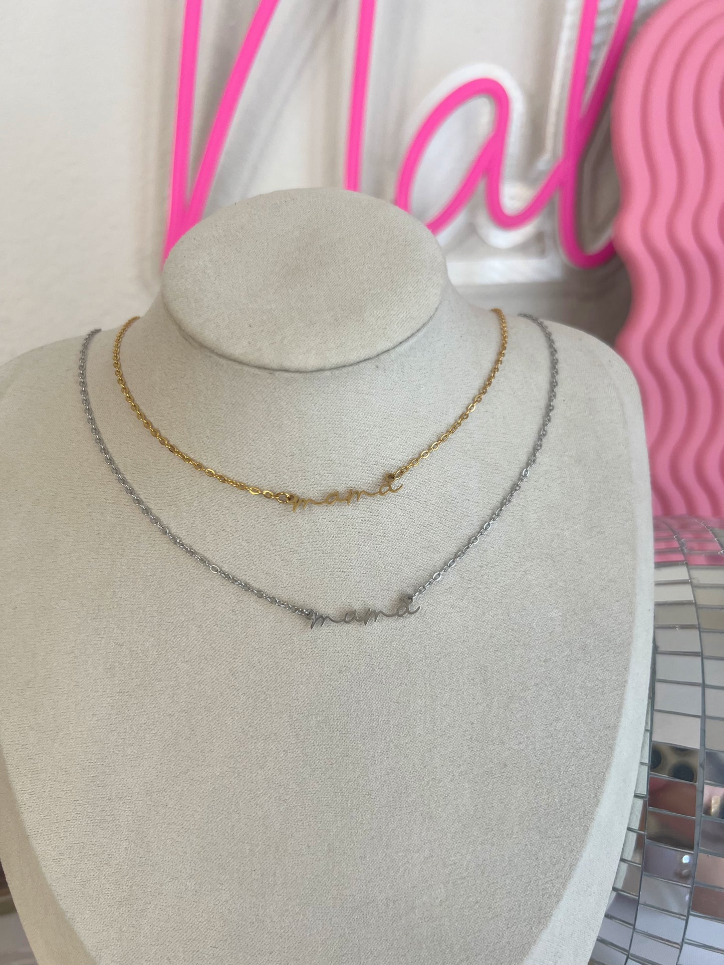 mama cursive Necklace