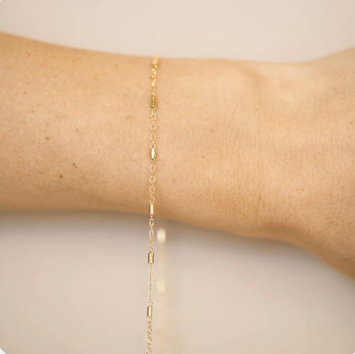 Expanded Tube Chain in Gold