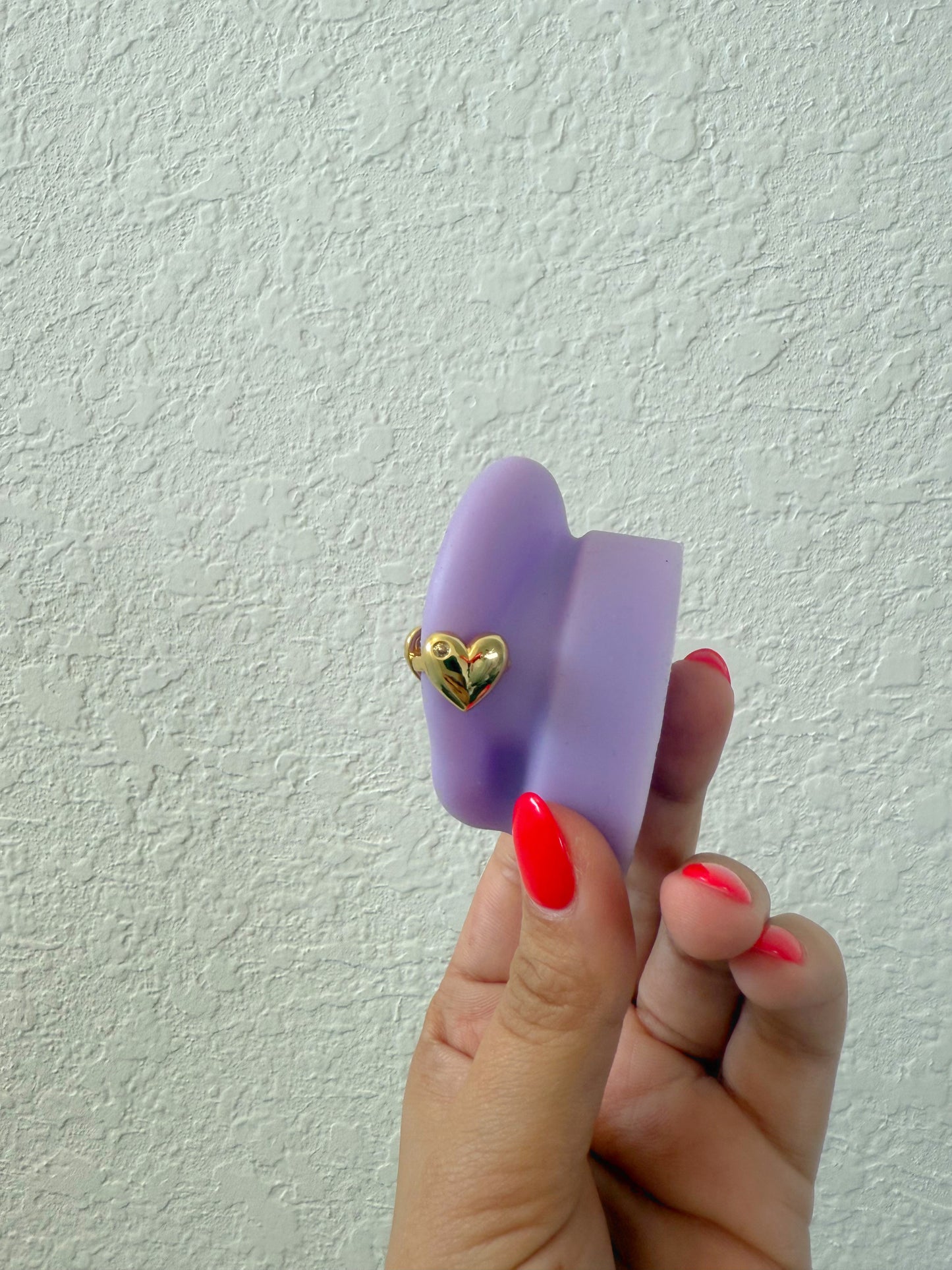 Golden Heart Ear Cuff