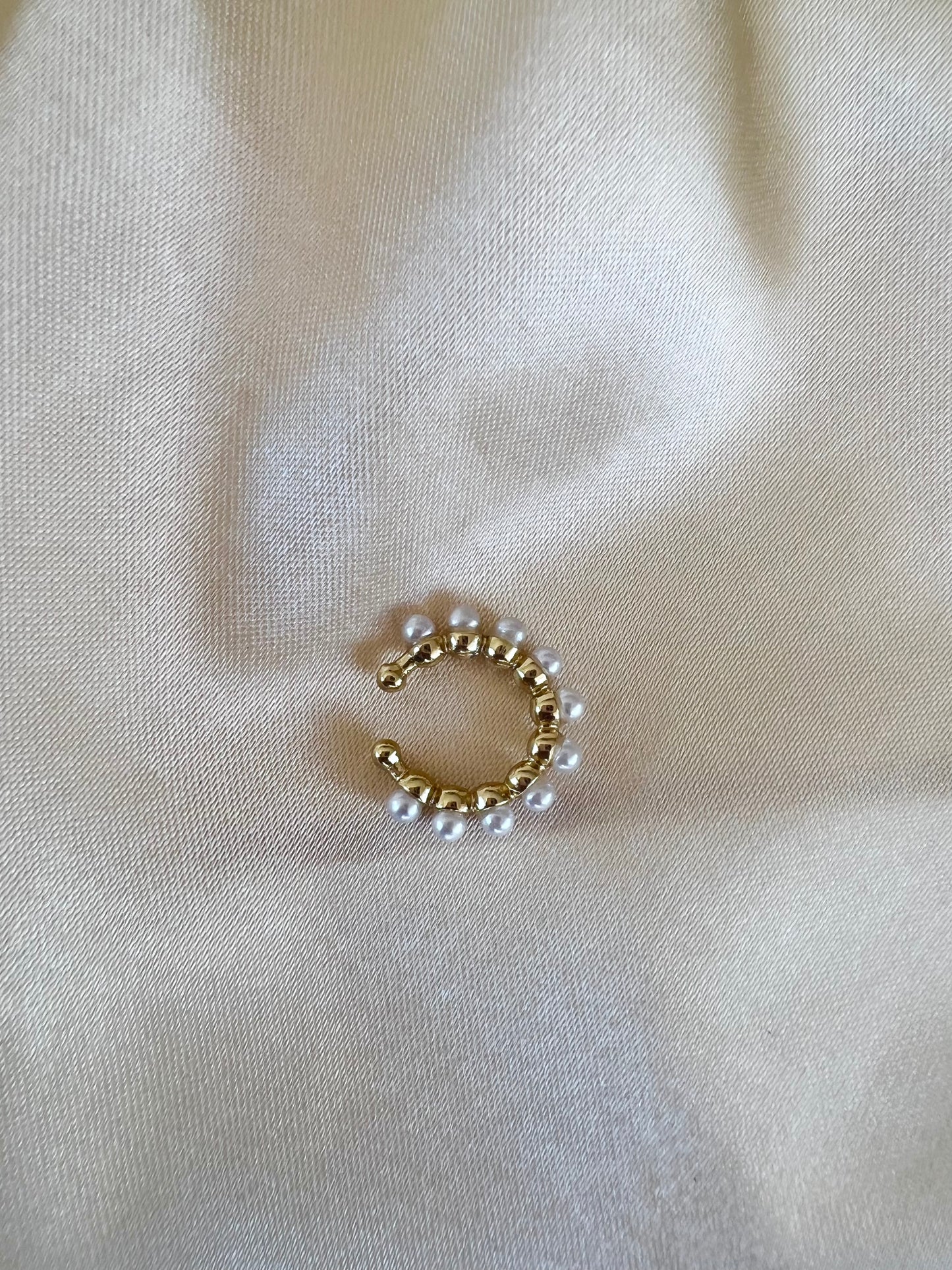 Perla Ear Cuff
