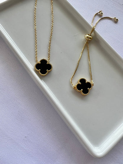 Single Clover Necklace