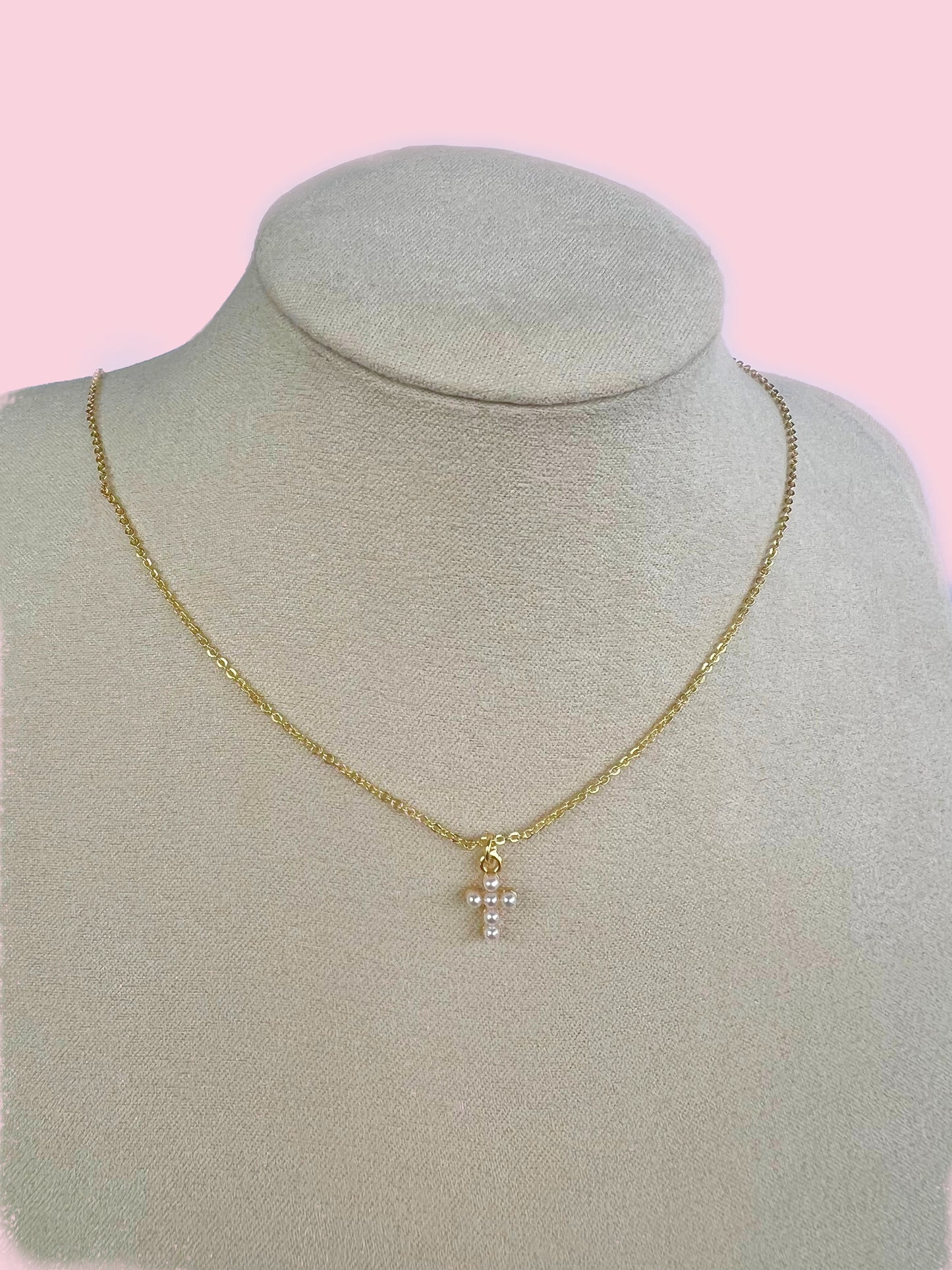 Dainty Pearl Necklace