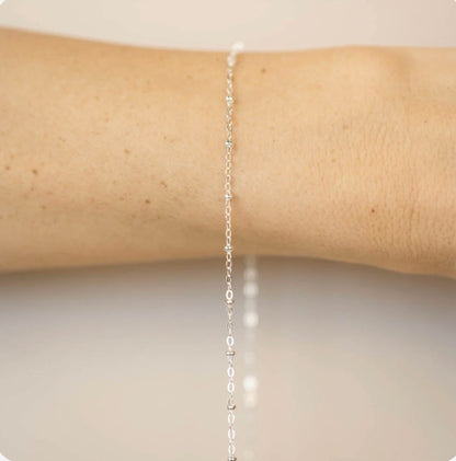Satellite Chain in Silver
