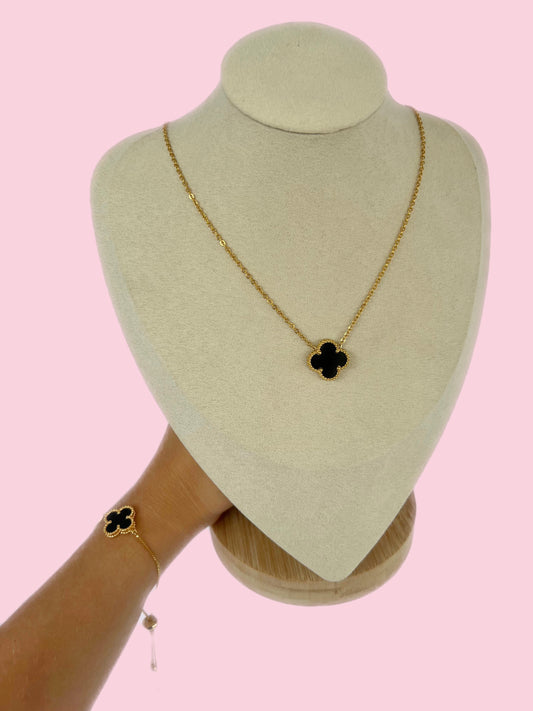 Single Clover Necklace